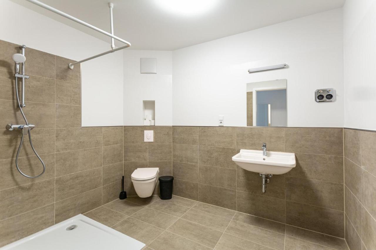 T&K Apartments - Bergisch Gladbach - 3 Comfortable Apartments - 18 Min To Fair Messe Cologne Ngoại thất bức ảnh
