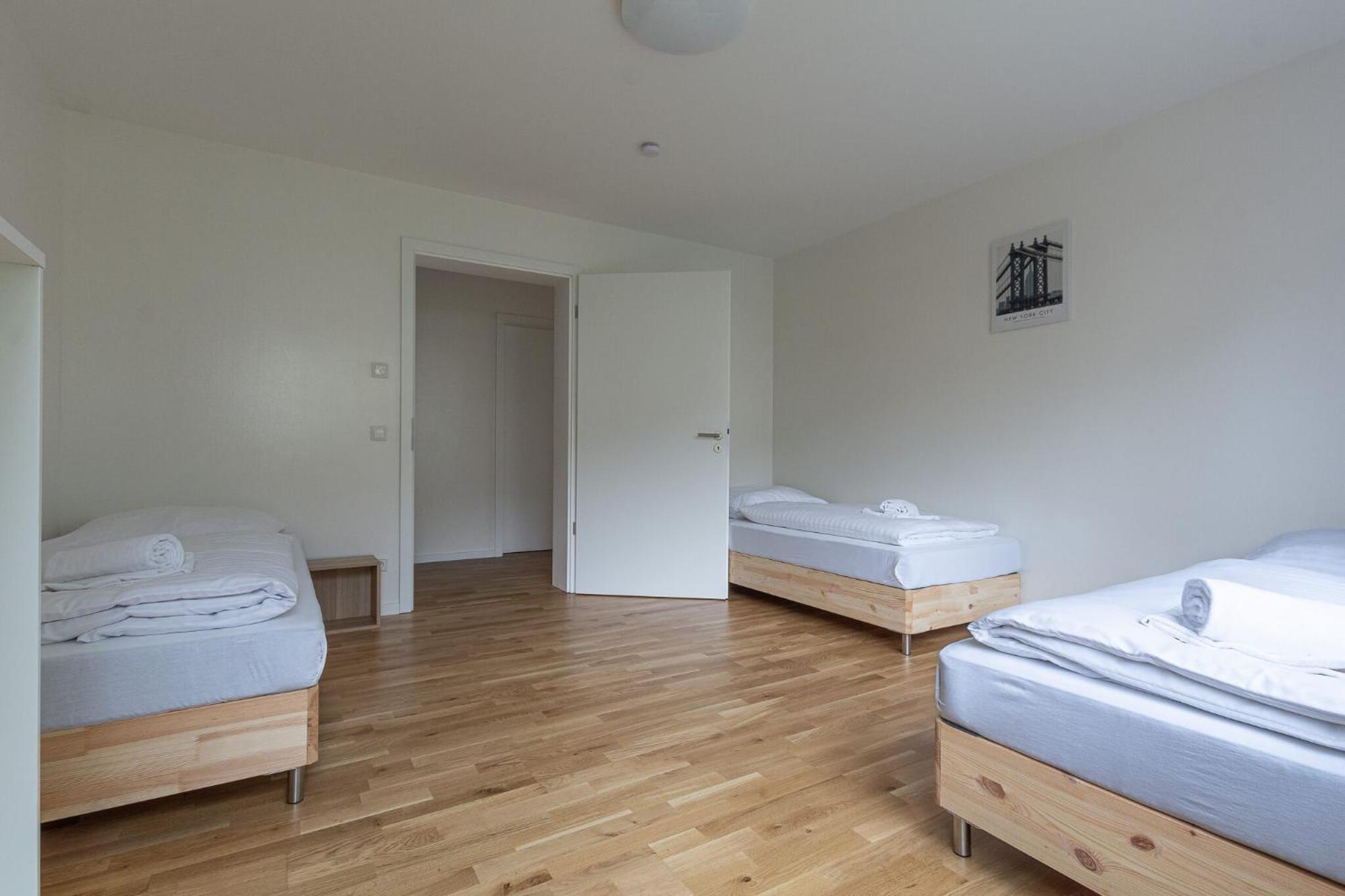 T&K Apartments - Bergisch Gladbach - 3 Comfortable Apartments - 18 Min To Fair Messe Cologne Ngoại thất bức ảnh
